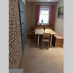 Haus Schoenek * ヴァルメンシュタイナハ