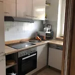 Haus Schoenek Apartamento *