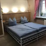アパート Haus Schoenek ヴァルメンシュタイナハ
