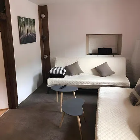 Haus Schoenek *